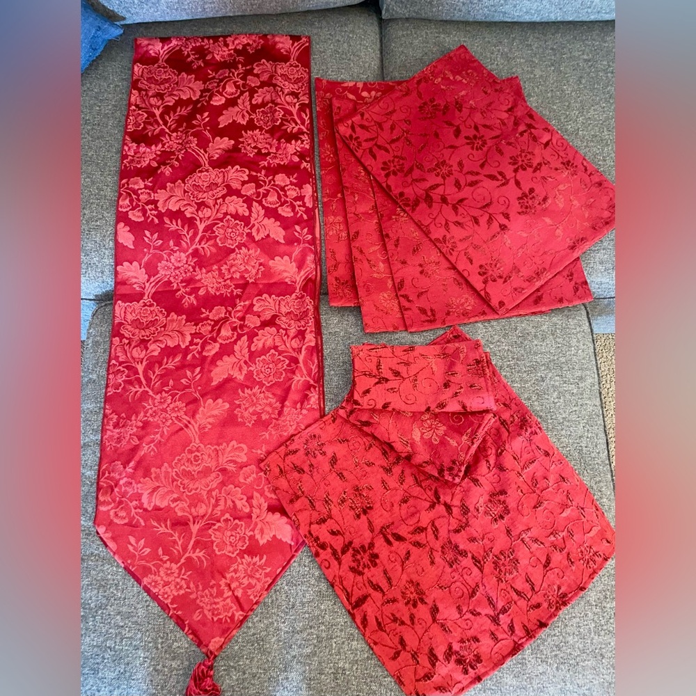 Elegant Sonoma Burgundy Red Floral Runner Set with Placemats and Napkins 3 Piece